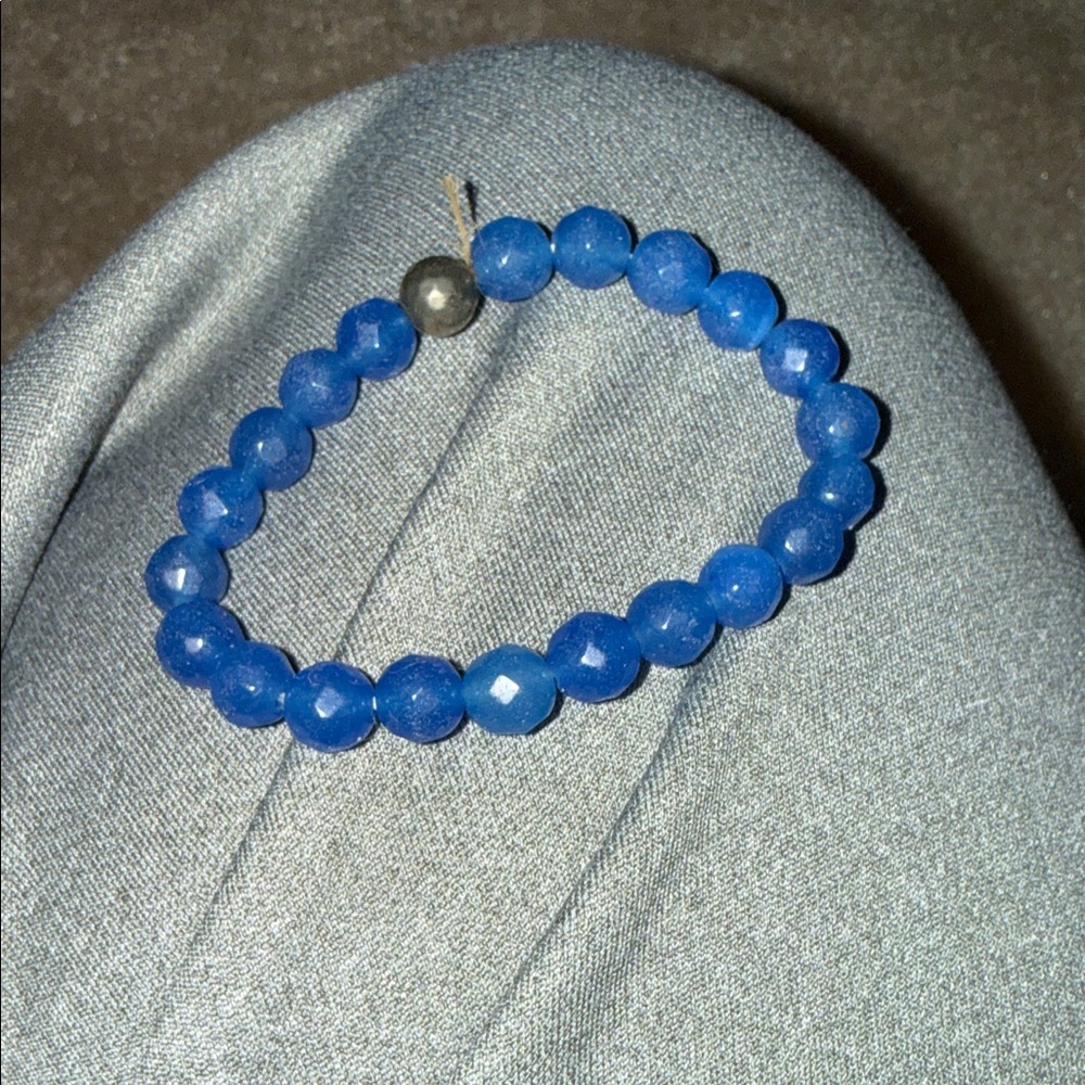 Elegant Blue Beaded Bracelet